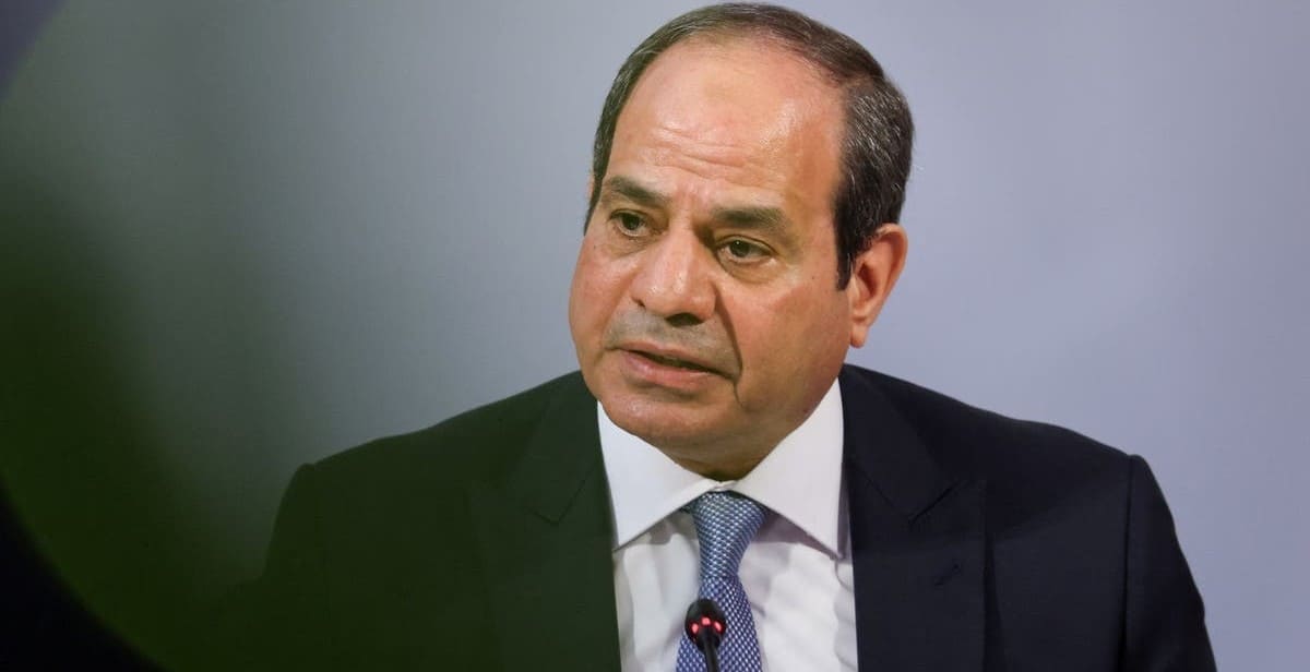 السيسي يؤكد ضرورة توافر الموارد الدولارية الكافية لضمان استقرار الأسواق
